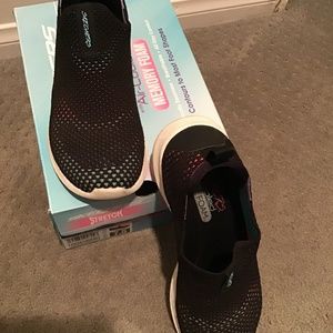 Skechers women sneakers